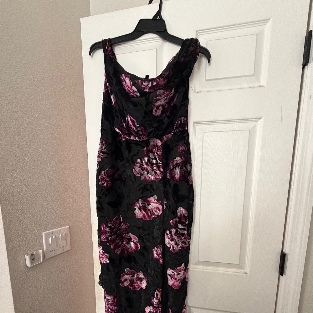 Lulus formal dress